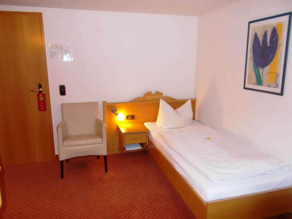 Monteurzimmer Thalfried Ruhla Room photo