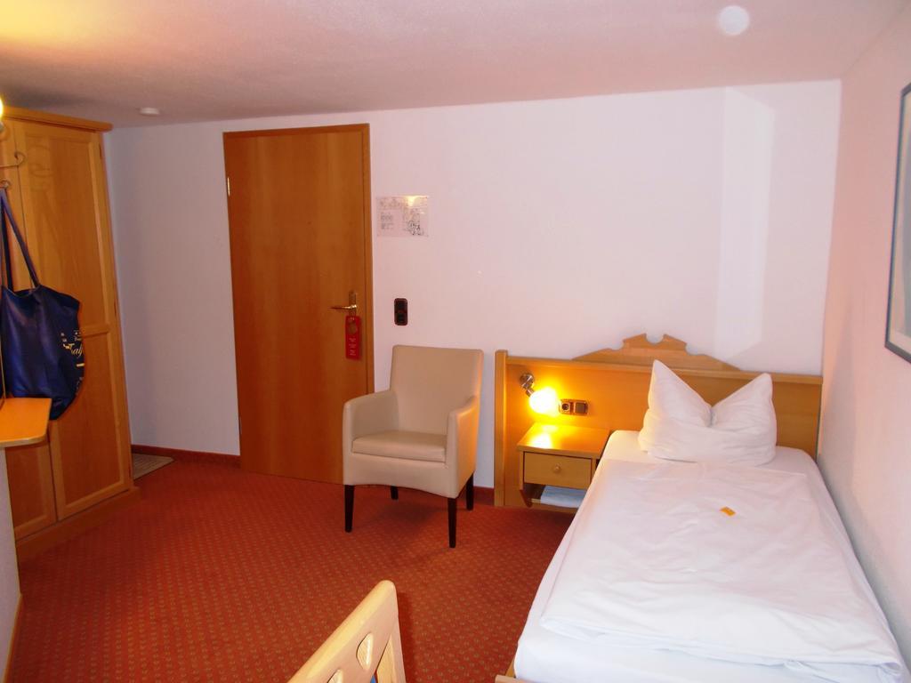 Monteurzimmer Thalfried Ruhla Room photo